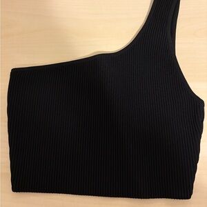EUC babaton Aritzia  Black One-Shoulder Ribbed Top knit m medium